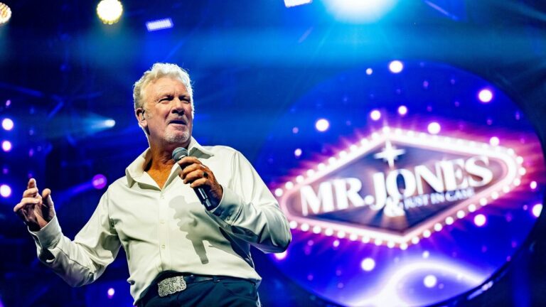 Mr. Jones & Just In Case; From Here to Las Vegas — muziek in Papendrecht